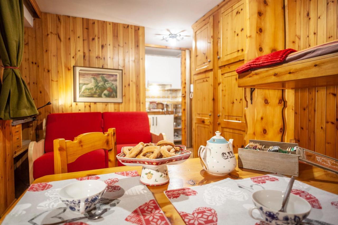 Casa-Chalet, In Centro A Courmayeur! 外观 照片